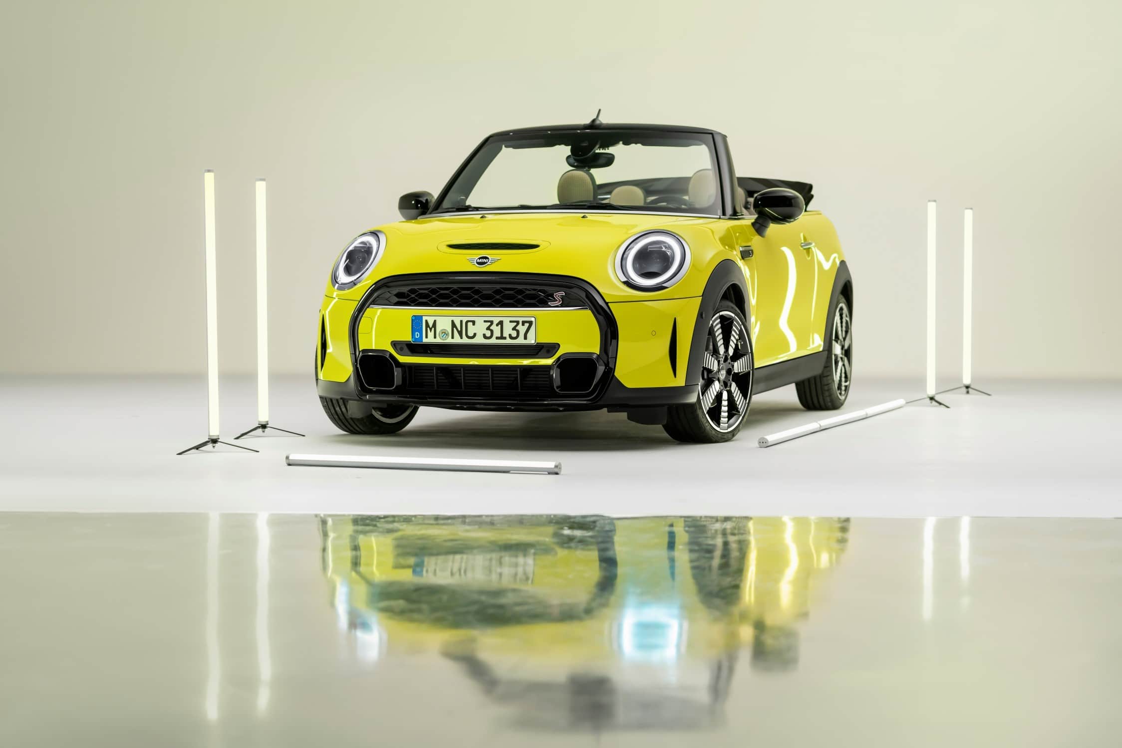The new Mini 3-door, 5-door and Cabrio